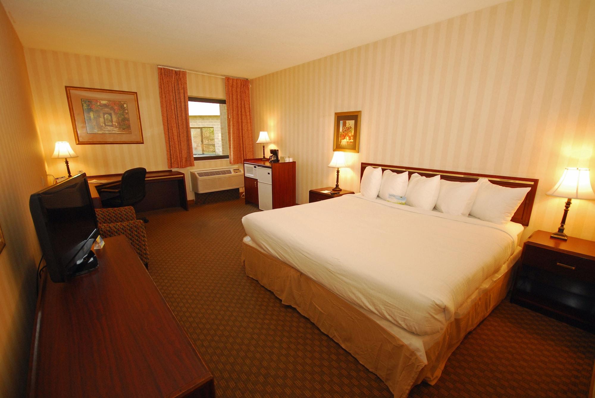 Days Inn & Suites By Wyndham Northwest Indianapolis Exteriör bild