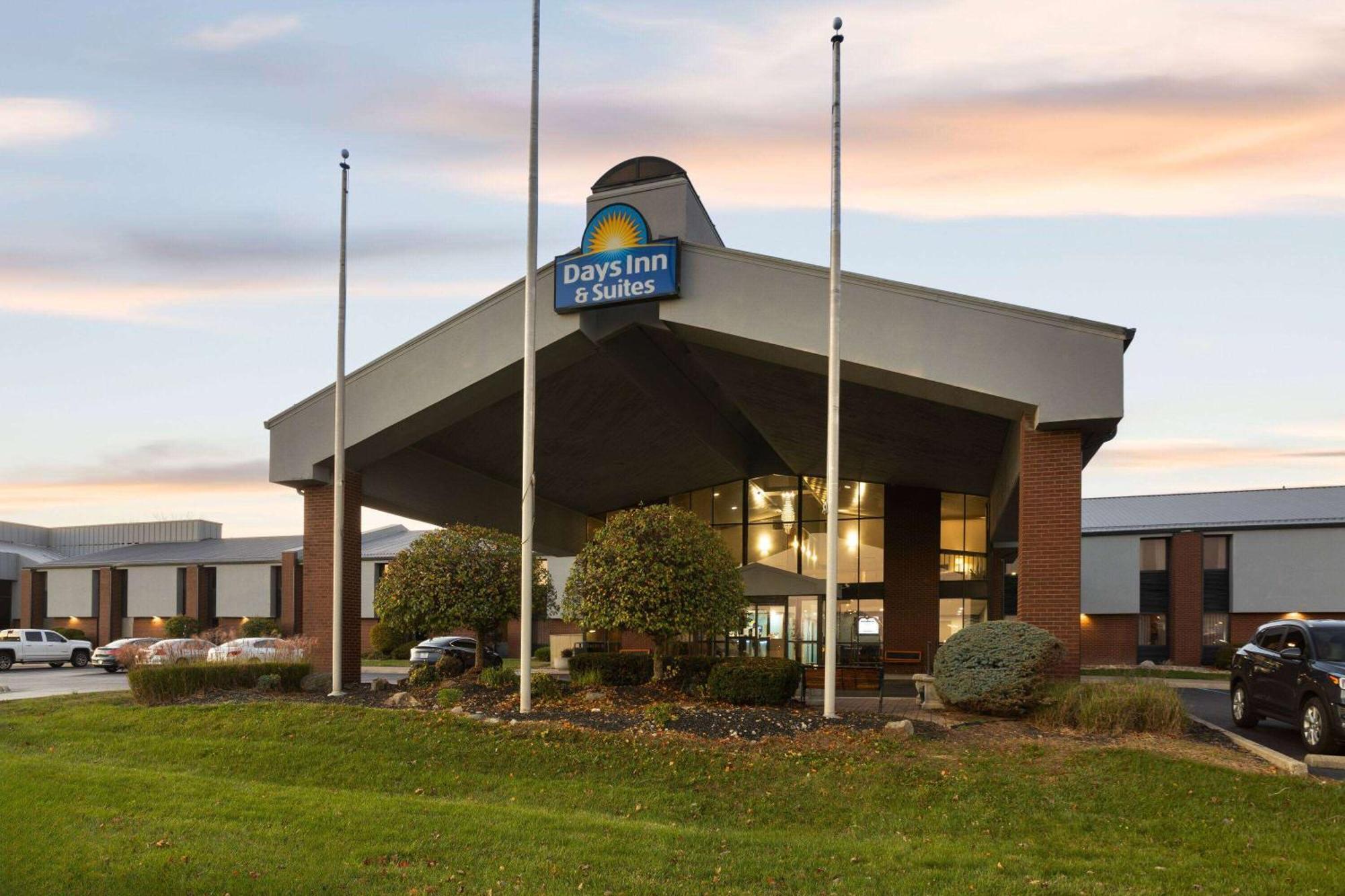 Days Inn & Suites By Wyndham Northwest Indianapolis Exteriör bild