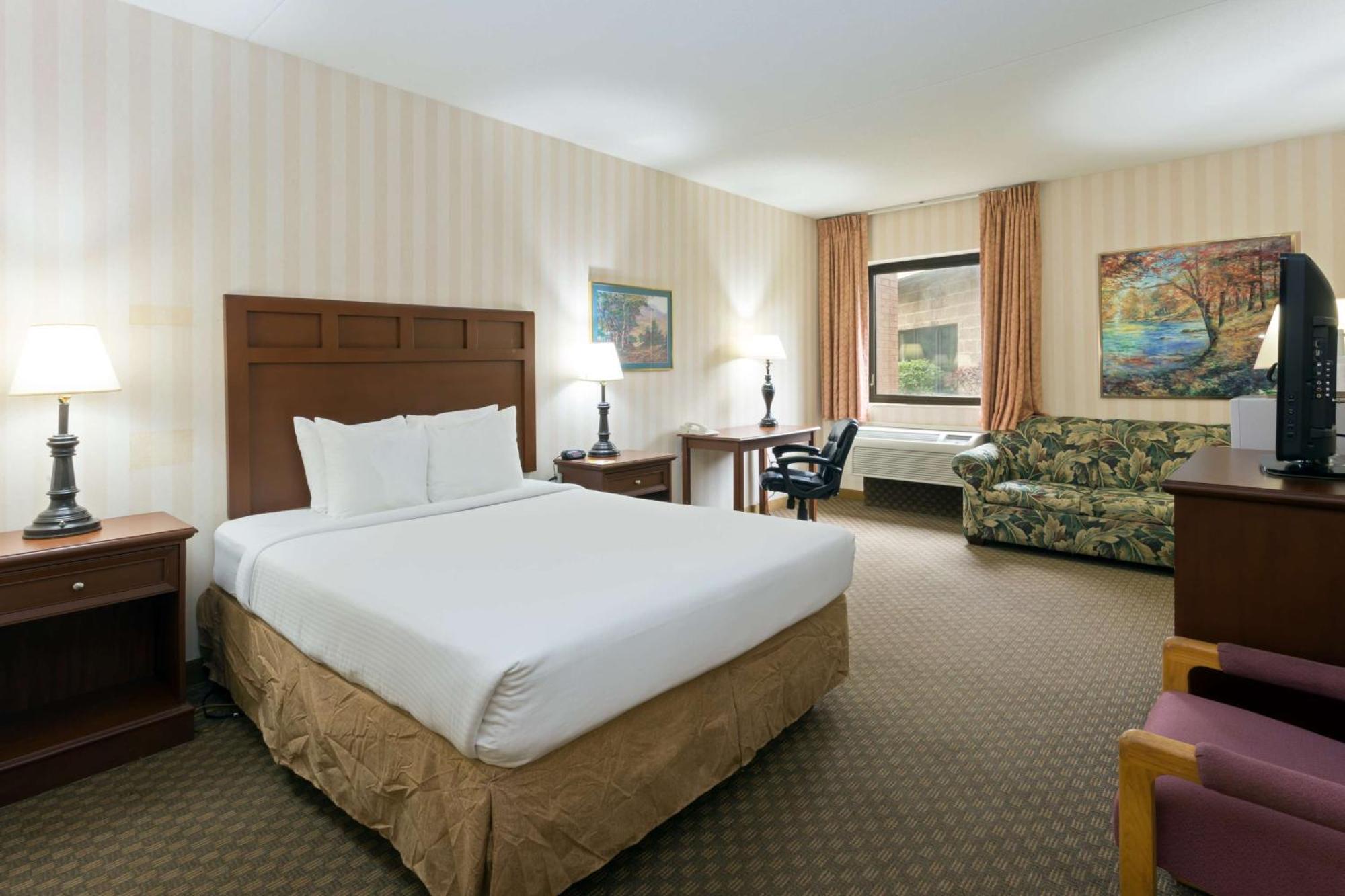 Days Inn & Suites By Wyndham Northwest Indianapolis Exteriör bild